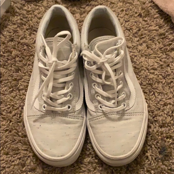 Vans - Picture 2 of 4